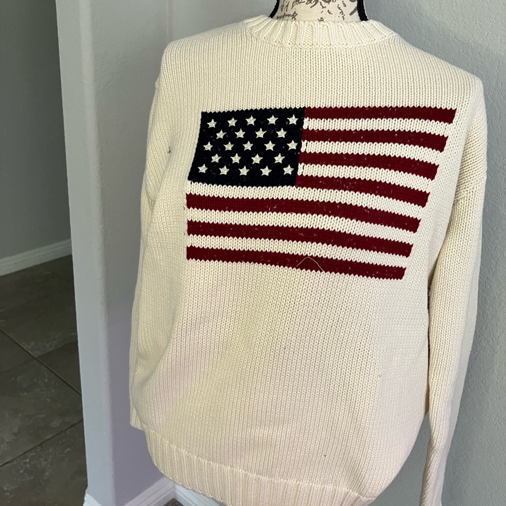 NWT free shipping Brandy Melville flag sweater